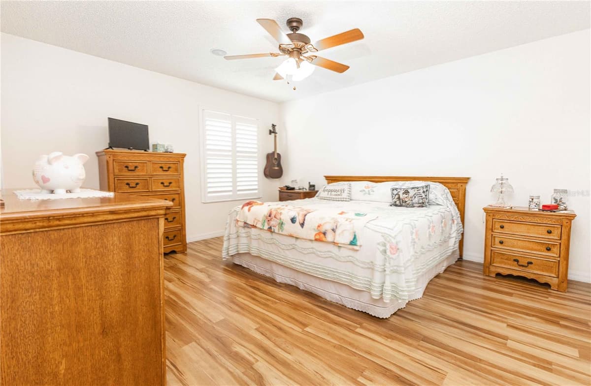 2706 MORVEN PARK WAY — photo 13 of 27