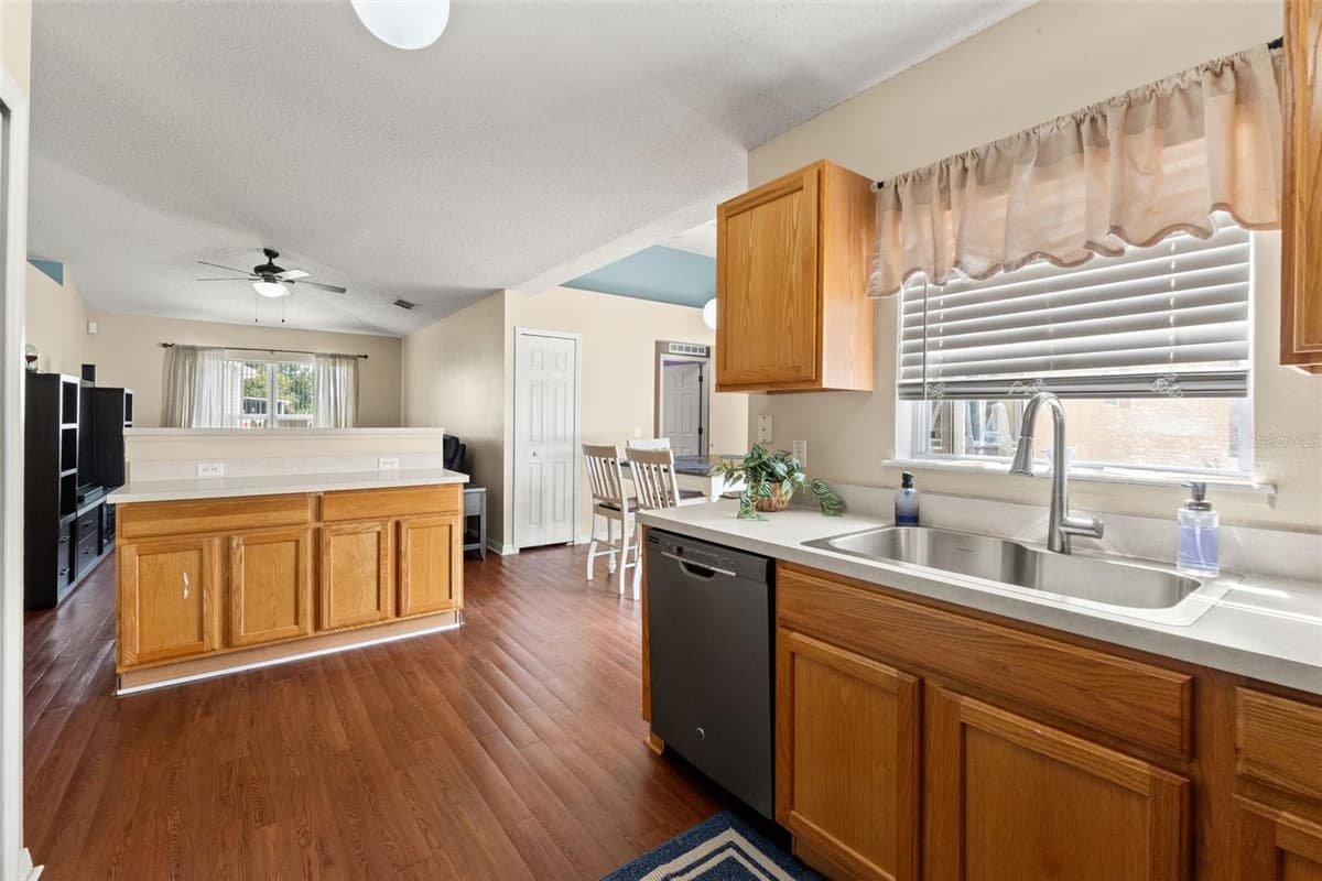 4416 DIOR ROAD — photo 33 of 46