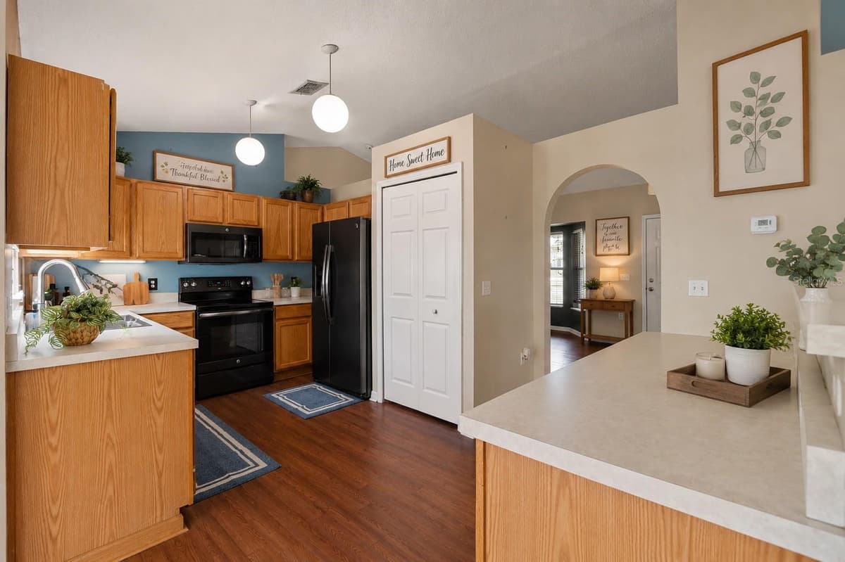 4416 DIOR ROAD — photo 4 of 46