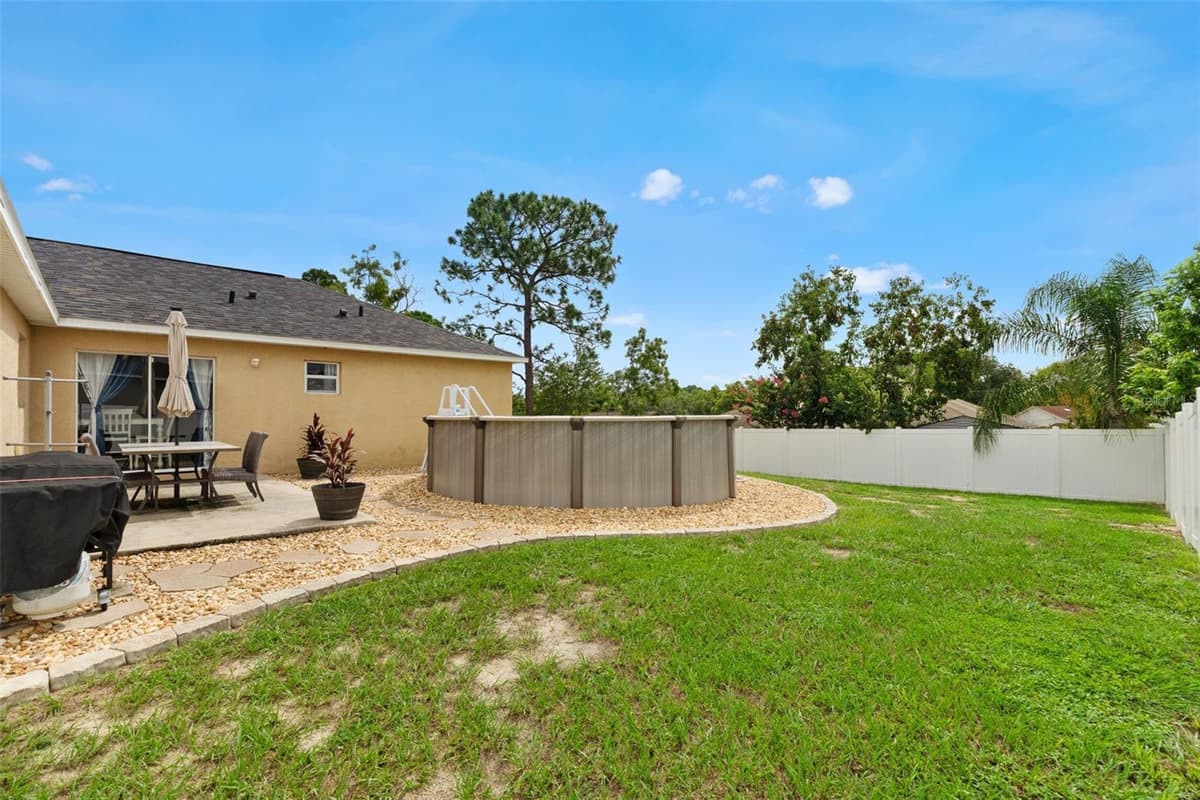 4416 DIOR ROAD — photo 13 of 46