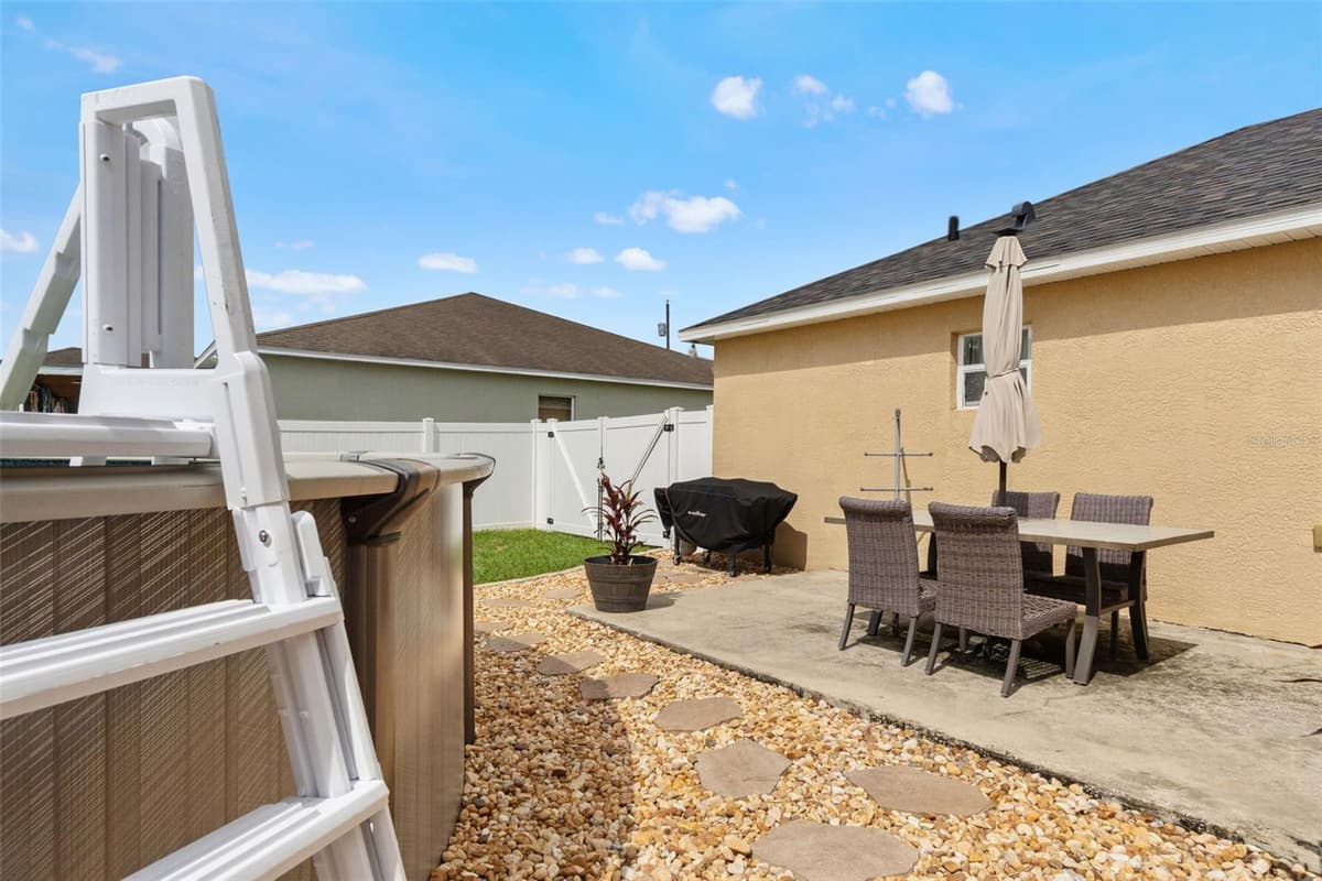 4416 DIOR ROAD — photo 16 of 46