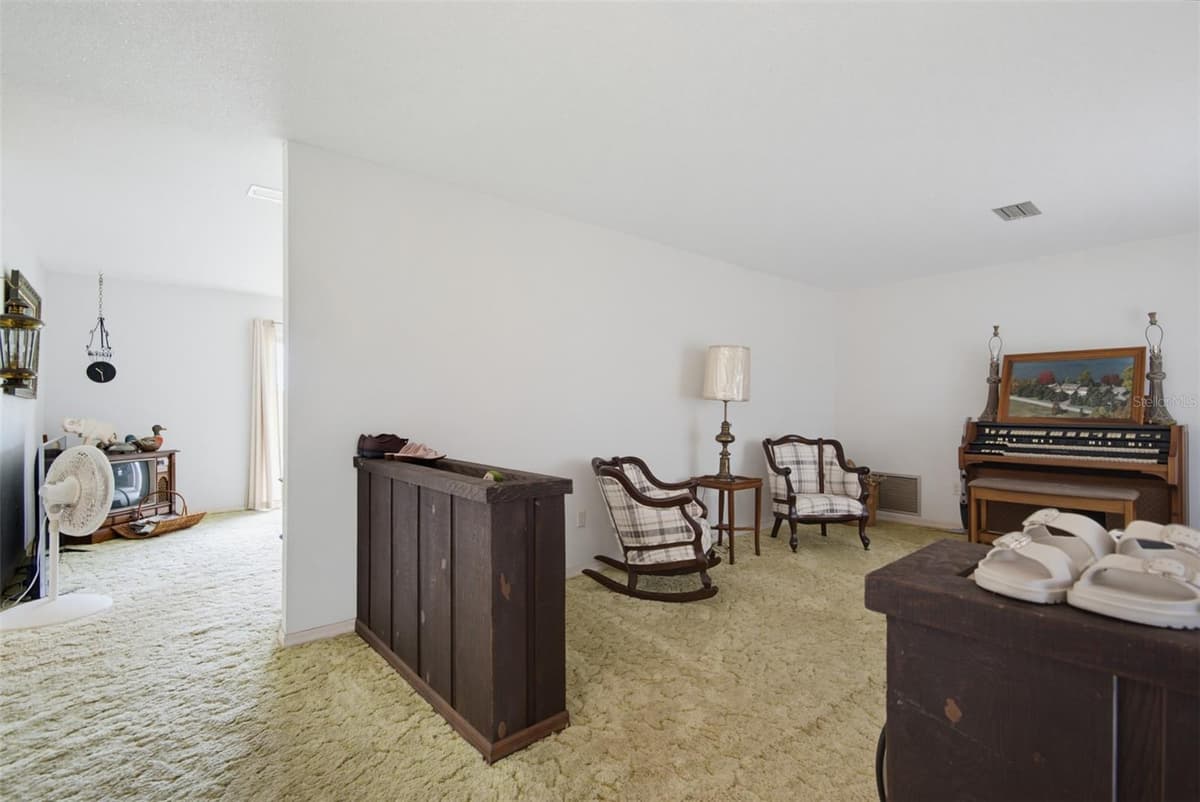 21 CUNNINGHAM DRIVE — photo 12 of 56