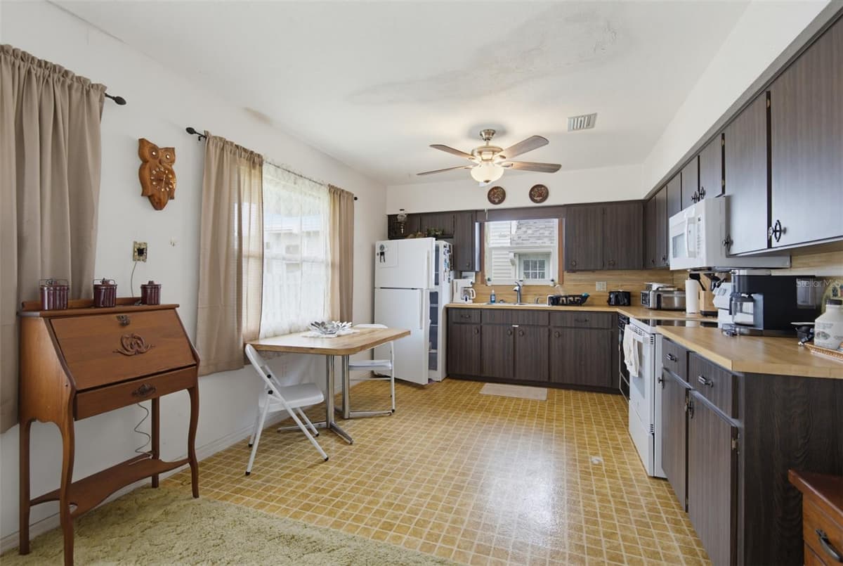 21 CUNNINGHAM DRIVE — photo 18 of 56