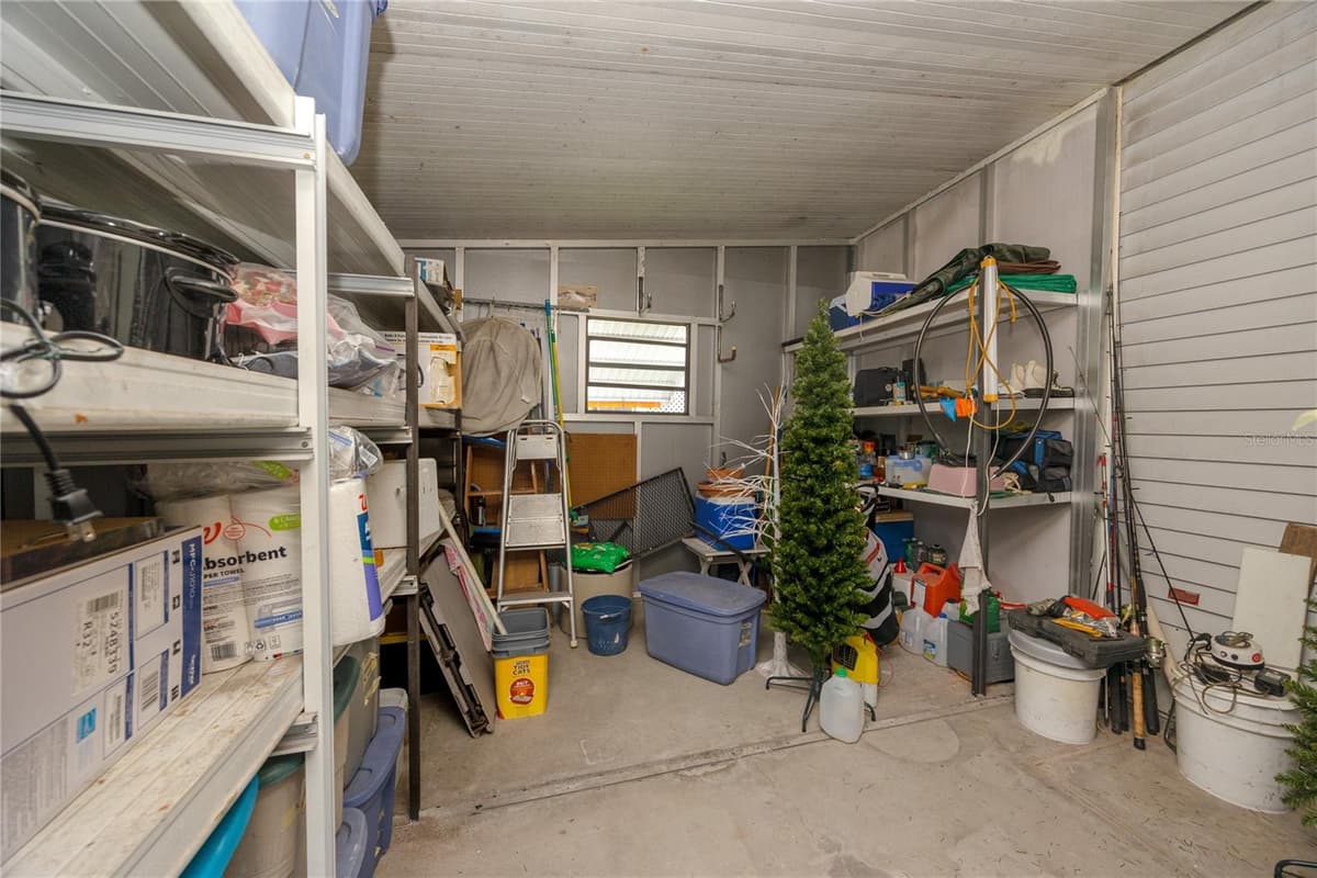 6821 AMERICANA DRIVE — photo 11 of 59