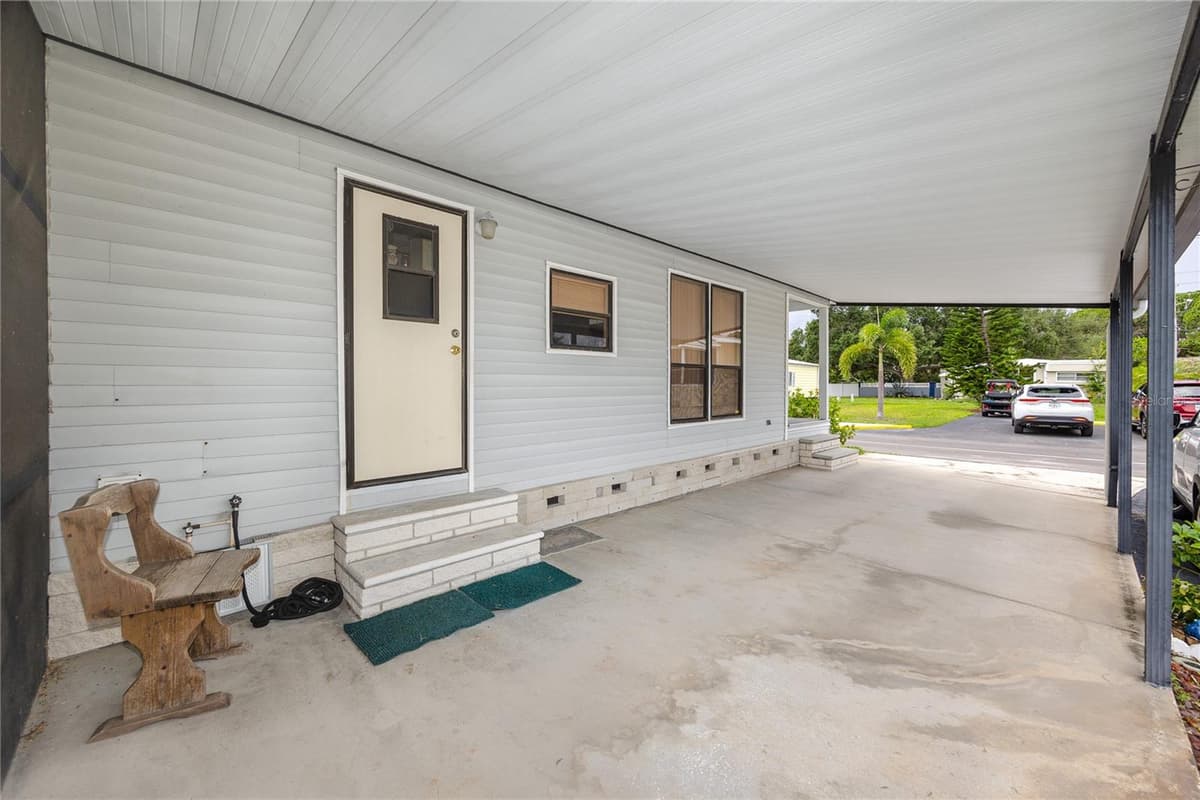 6821 AMERICANA DRIVE — photo 7 of 59