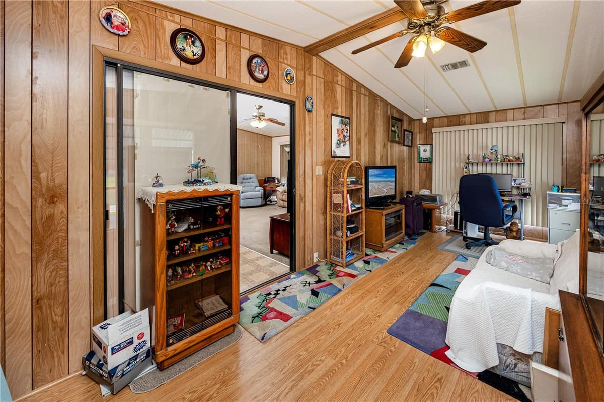 6821 AMERICANA DRIVE — photo 12 of 59