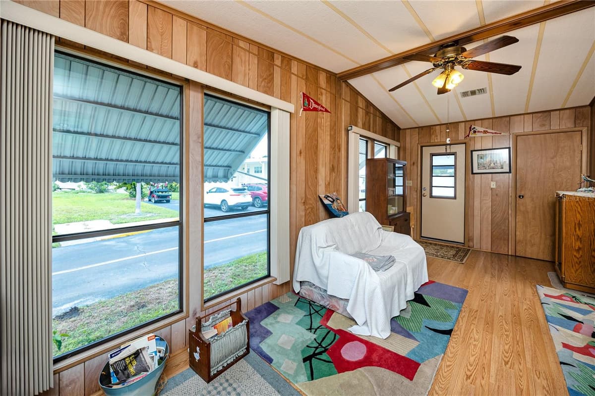 6821 AMERICANA DRIVE — photo 13 of 59