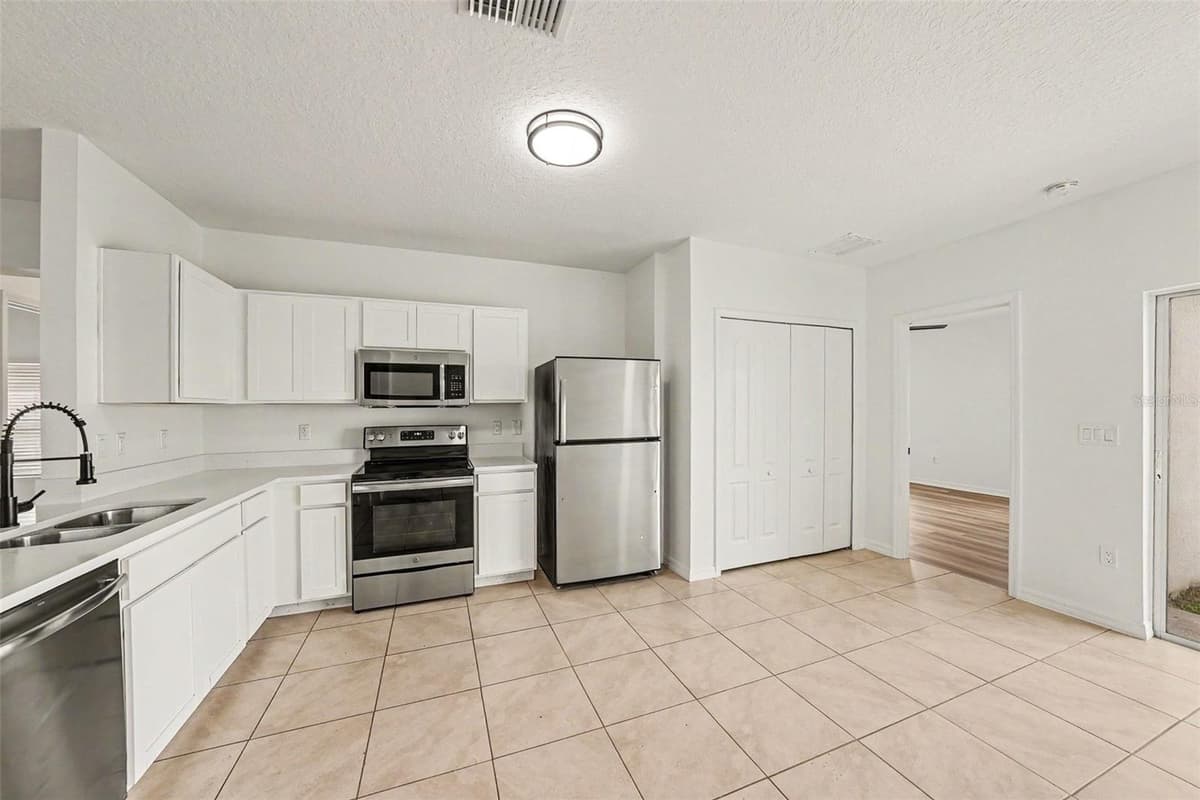 14433 HADDON MIST DRIVE — photo 11 of 24