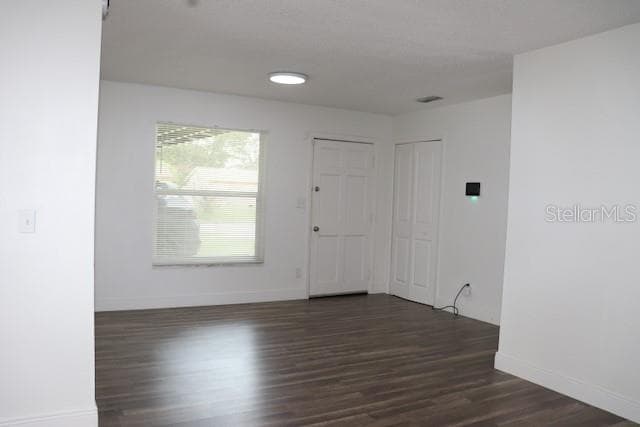 2113 LA DUE COURT — photo 3 of 37