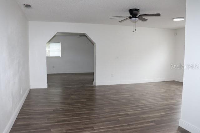 2113 LA DUE COURT — photo 4 of 37