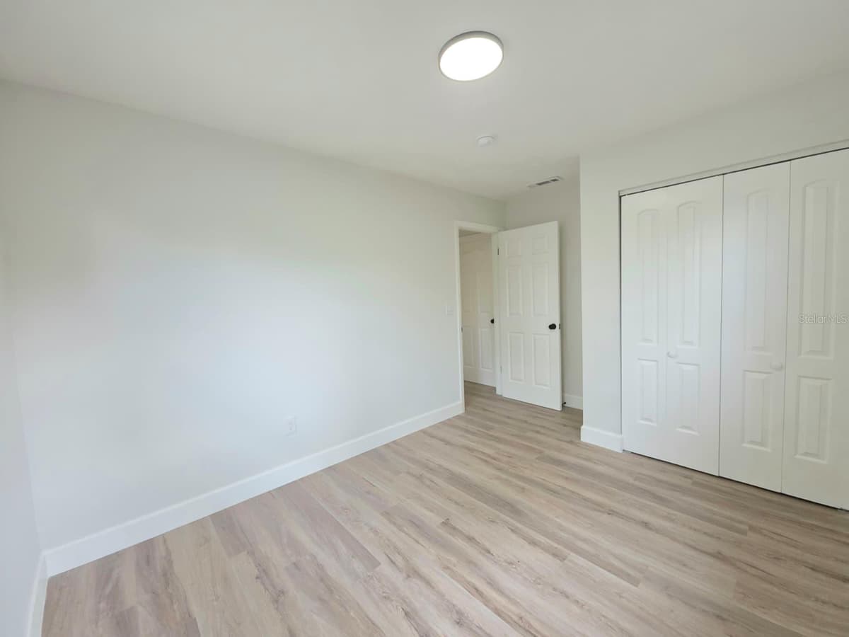1405 COUNTRY CLUB BOULEVARD — photo 13 of 22