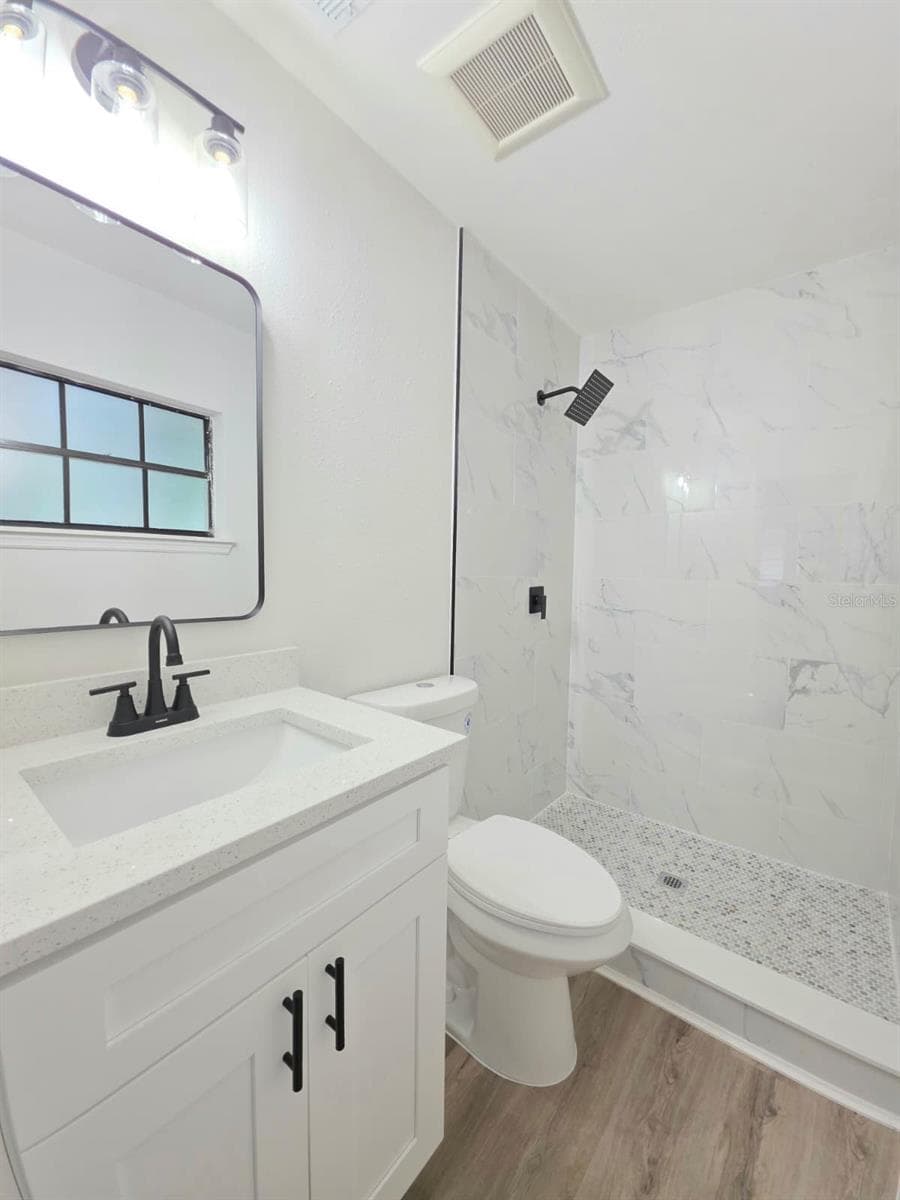 1405 COUNTRY CLUB BOULEVARD — photo 19 of 22