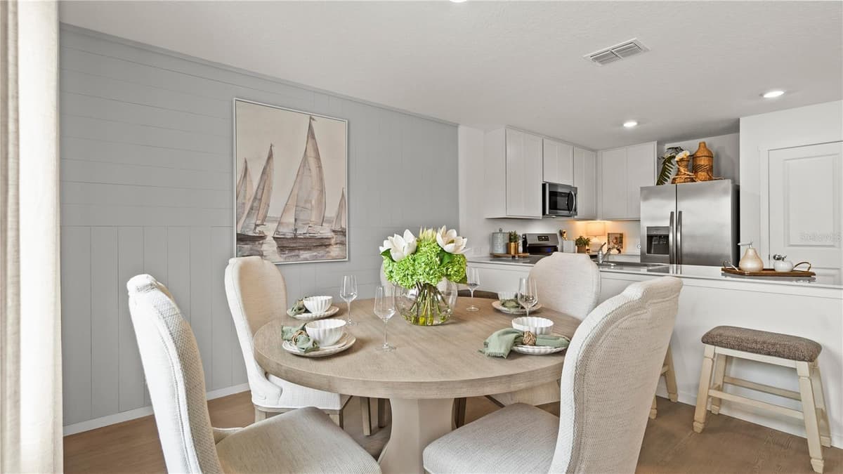 587 ARTEMIS STREET — photo 3 of 22