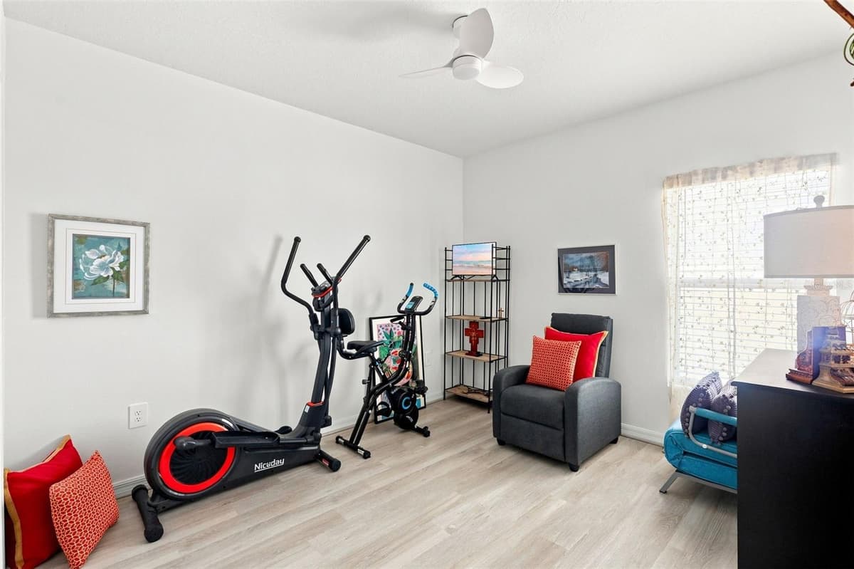124 CITRINE LOOP — photo 15 of 19
