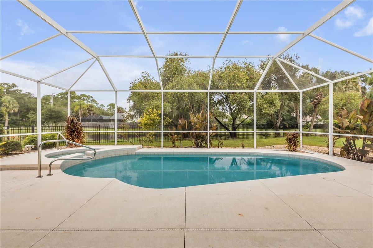 6095 SUMMERLAKE DRIVE — photo 32 of 39