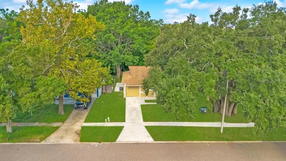 156 LAKE DRIVE — photo 27 of 30