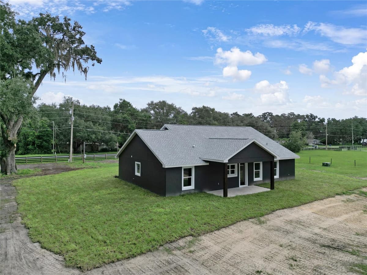 1173 W C 476 — photo 7 of 31