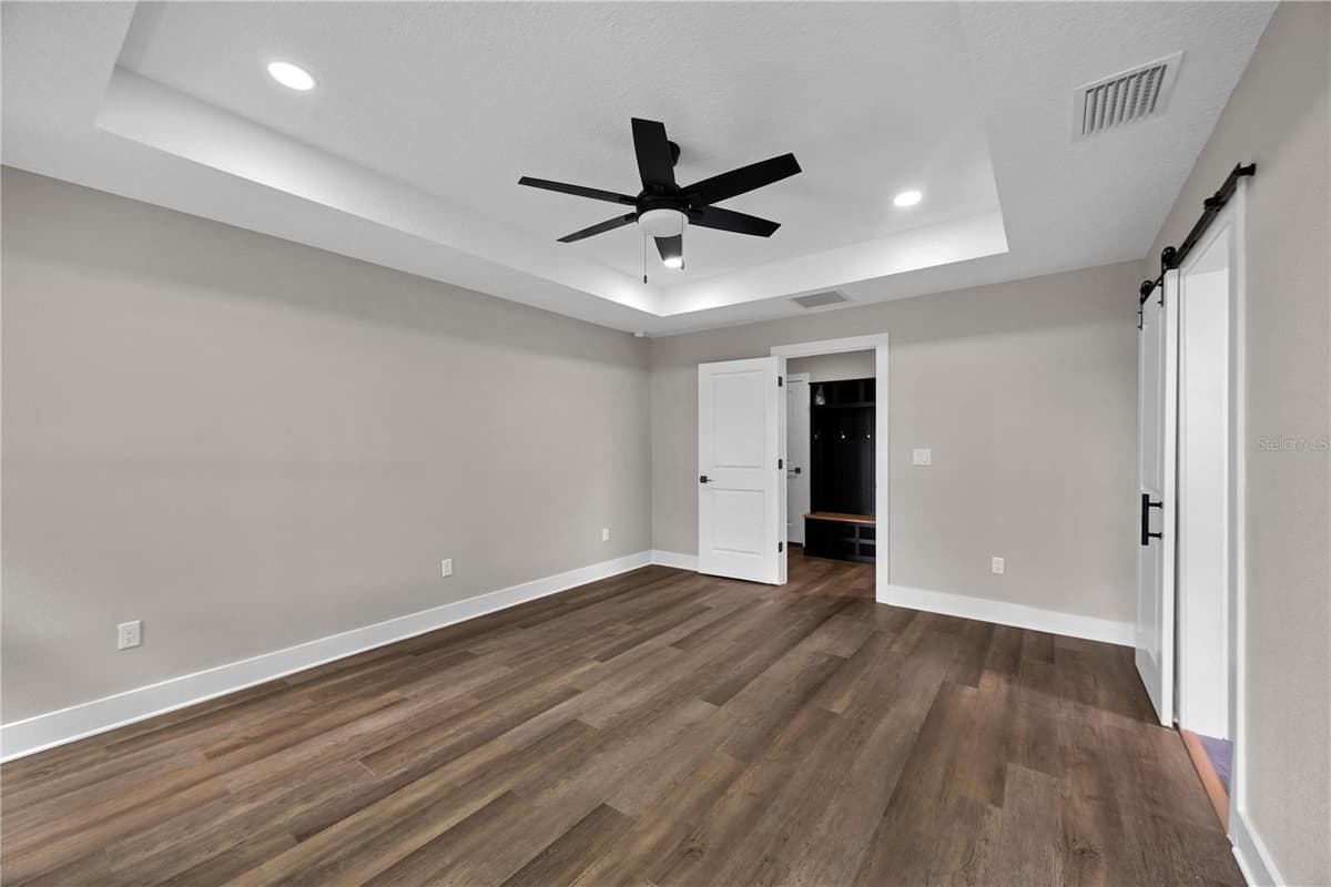 1173 W C 476 — photo 16 of 31