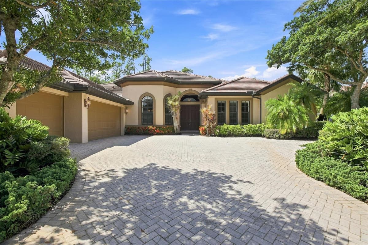 9295 TRIESTE DRIVE — photo 7 of 78