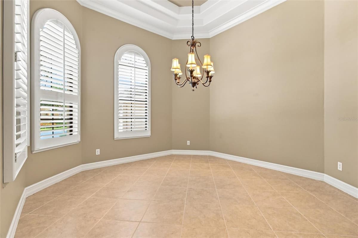 9295 TRIESTE DRIVE — photo 18 of 78