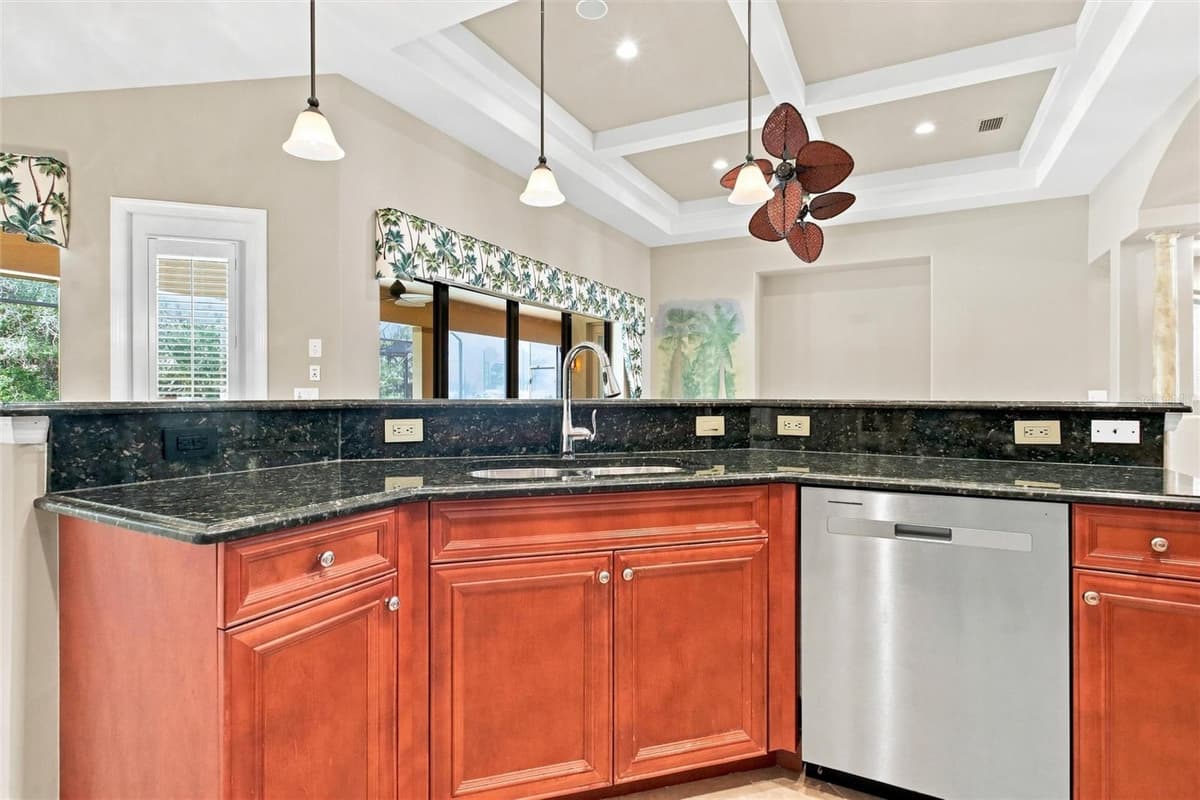 9295 TRIESTE DRIVE — photo 27 of 78