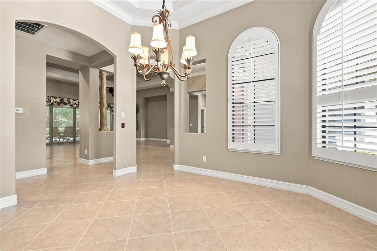 9295 TRIESTE DRIVE — photo 21 of 78