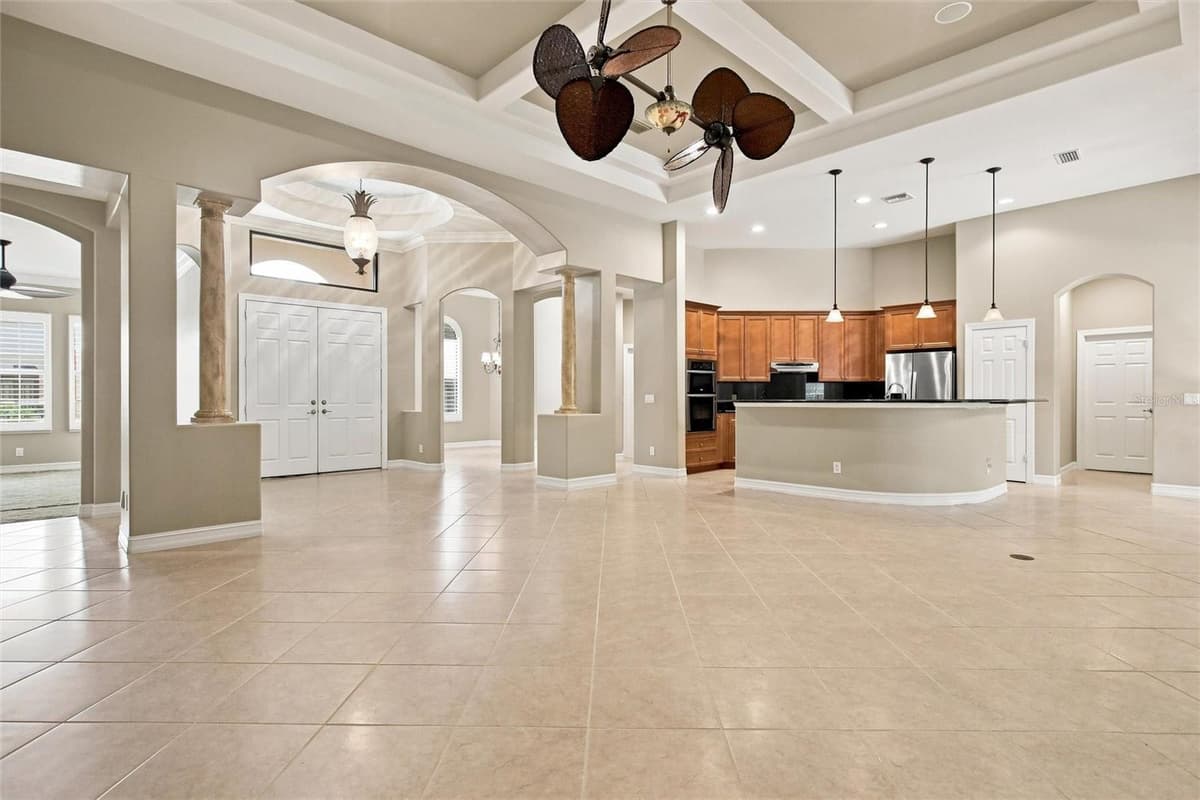 9295 TRIESTE DRIVE — photo 23 of 78