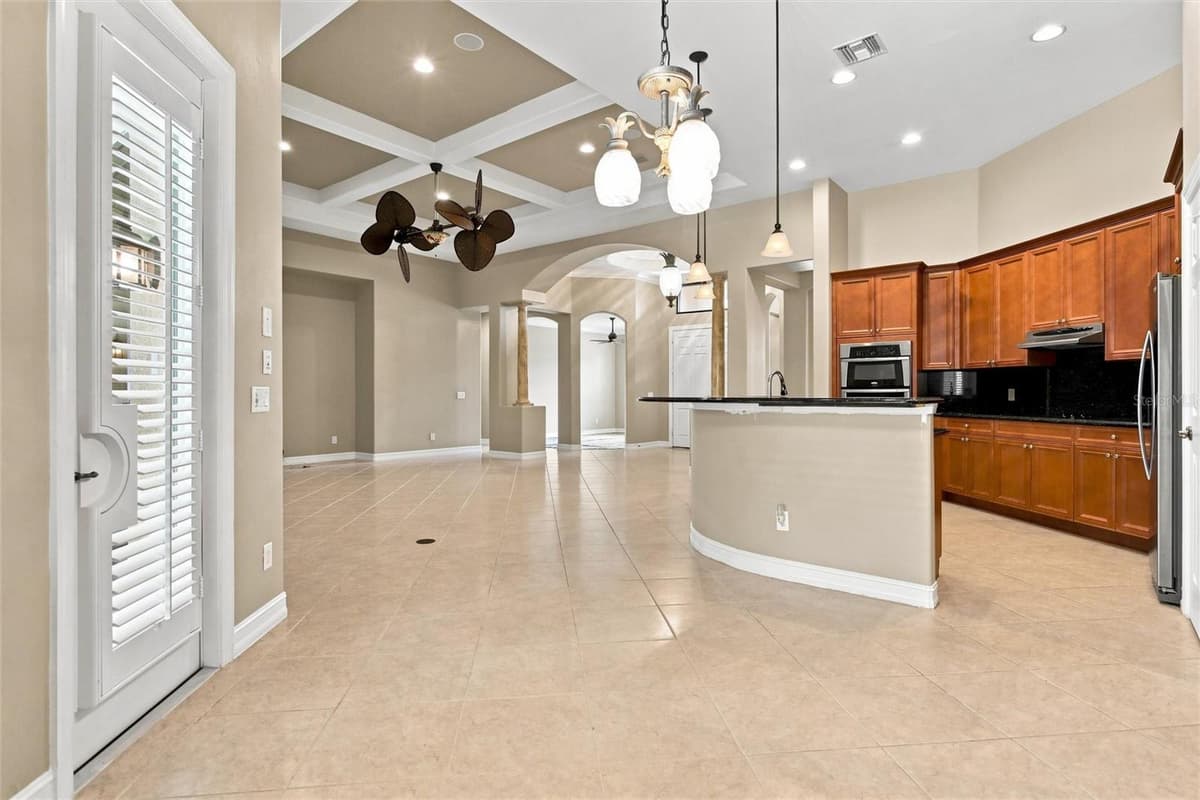 9295 TRIESTE DRIVE — photo 31 of 78