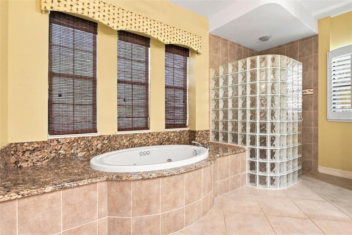 9295 TRIESTE DRIVE — photo 48 of 78