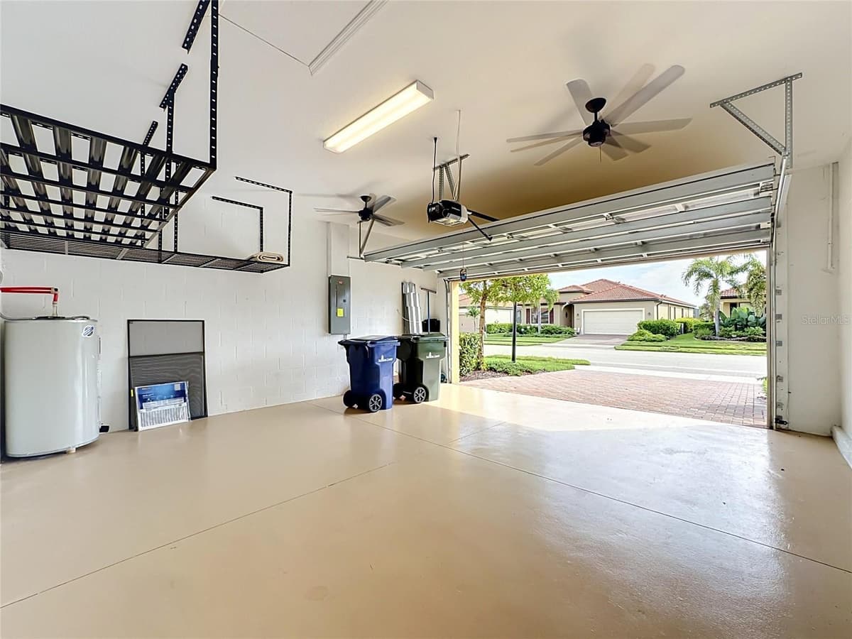 10185 COLUBRINA DRIVE — photo 40 of 59