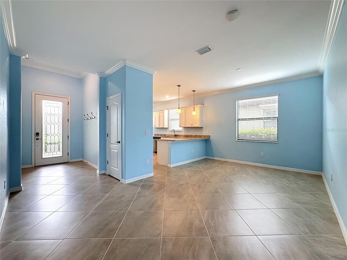 10185 COLUBRINA DRIVE — photo 6 of 59