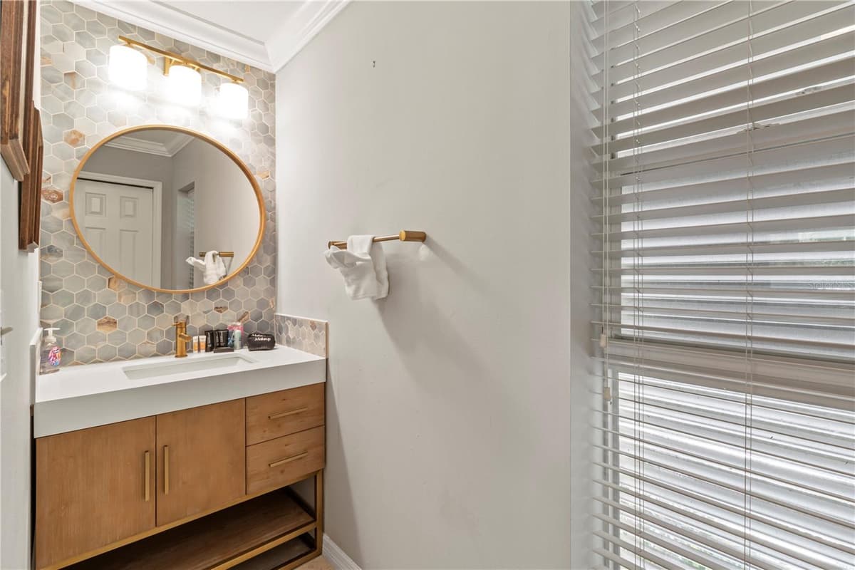 5310 GULF OF MEXICO DRIVE — photo 23 of 46