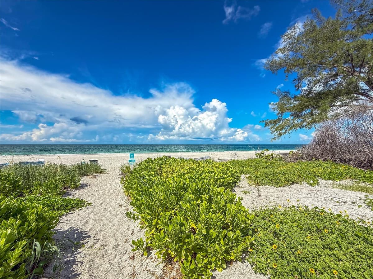 5310 GULF OF MEXICO DRIVE — photo 46 of 46