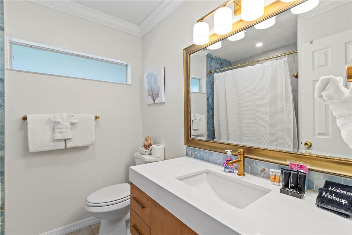 5310 GULF OF MEXICO DRIVE — photo 17 of 46