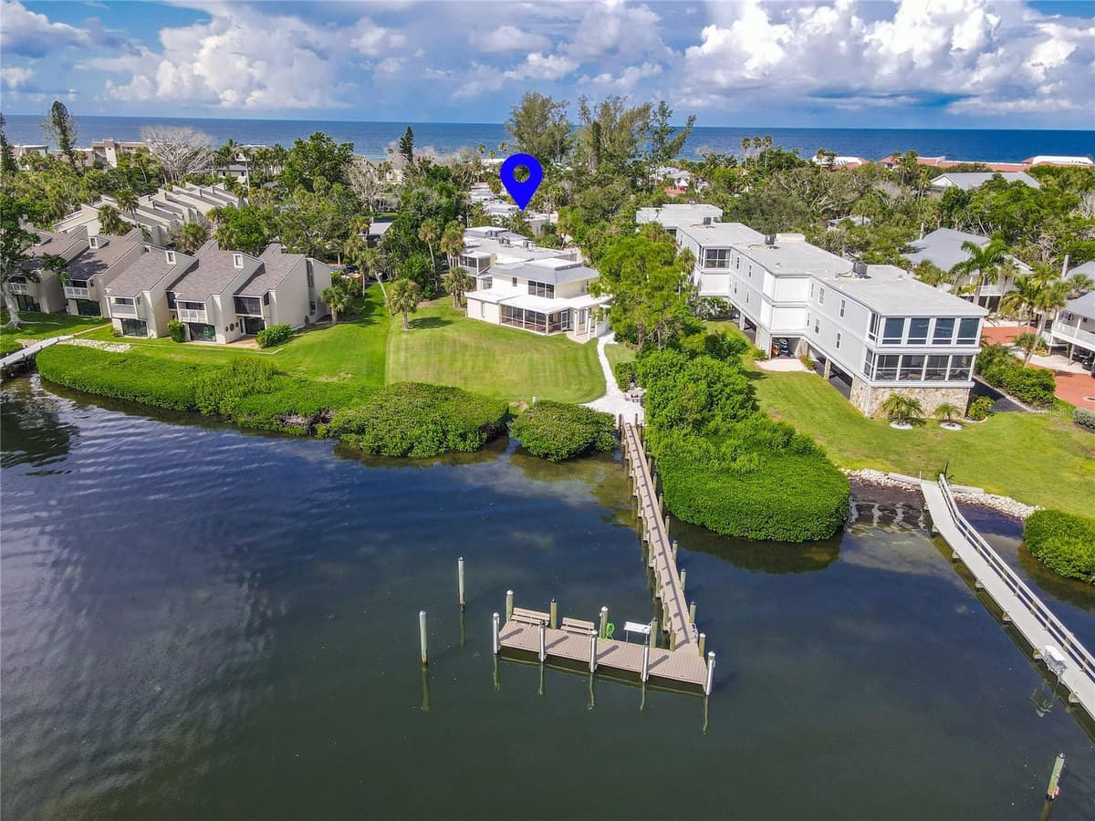 5310 GULF OF MEXICO DRIVE — photo 37 of 46