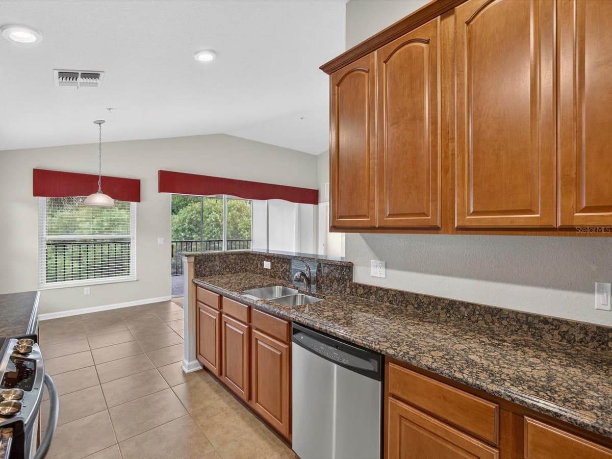 1218 BELLA CARA COURT — photo 11 of 45
