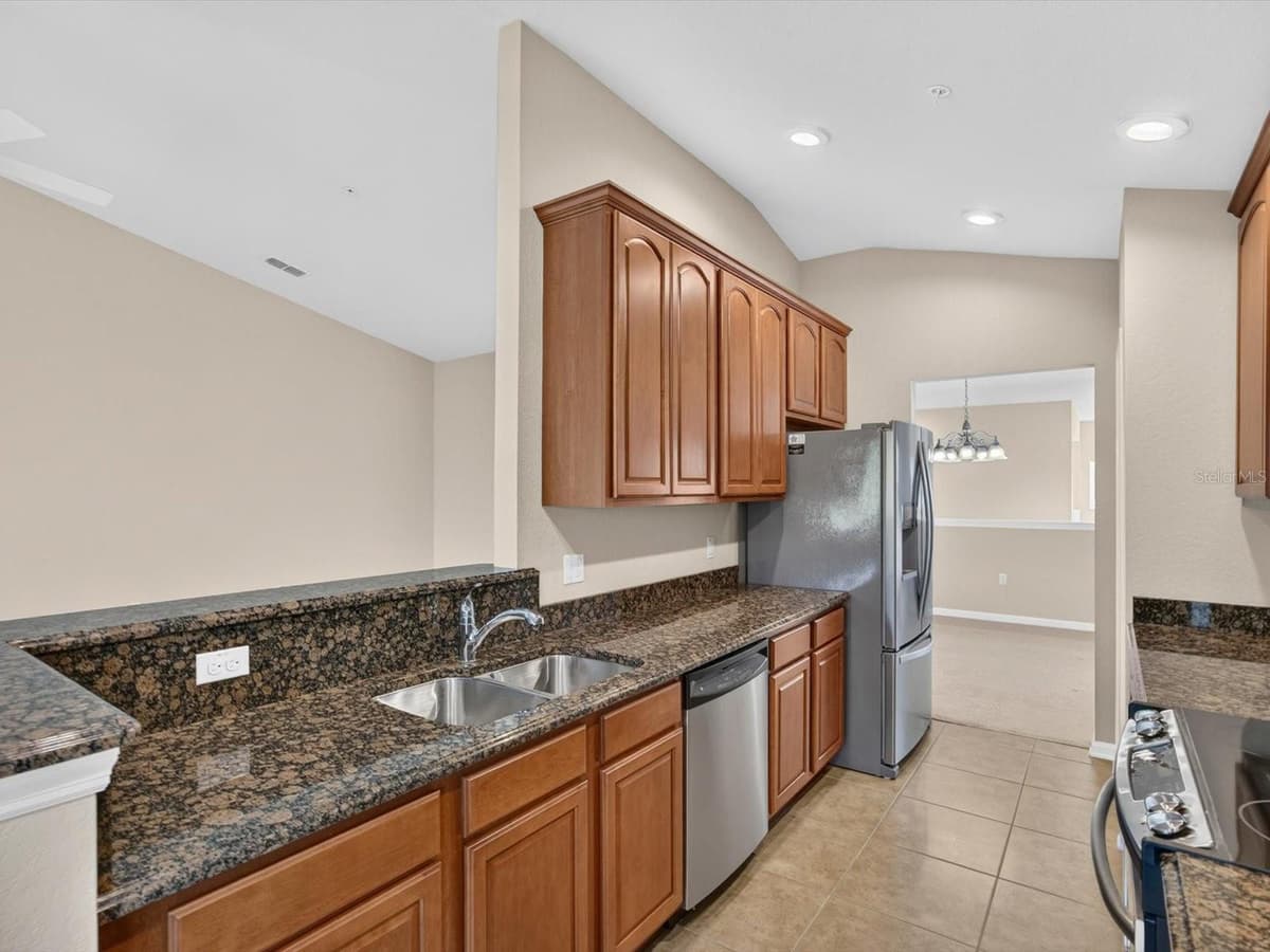 1218 BELLA CARA COURT — photo 9 of 45