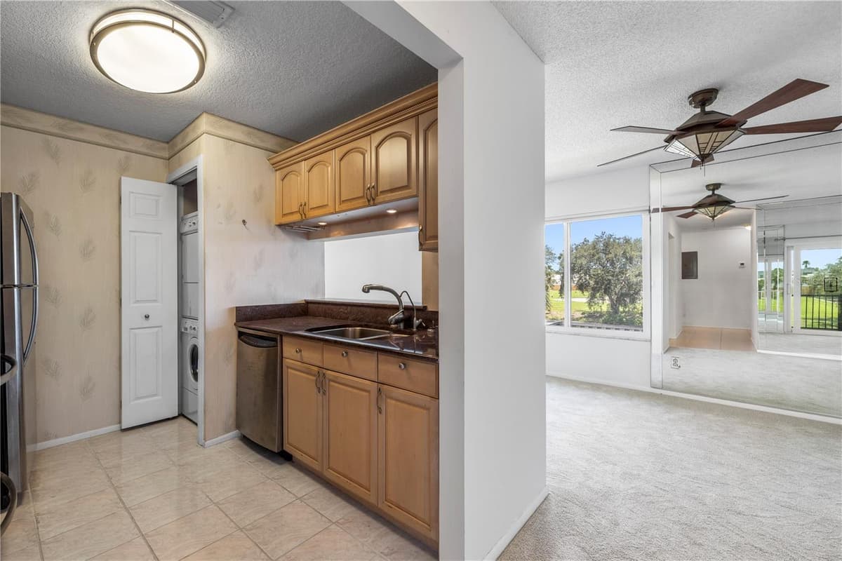 428 MOORINGS COVE DRIVE — photo 19 of 57