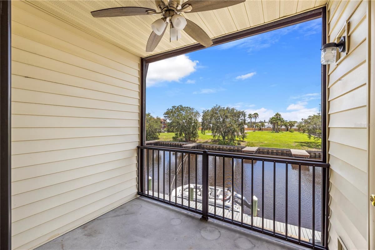 428 MOORINGS COVE DRIVE — photo 34 of 57