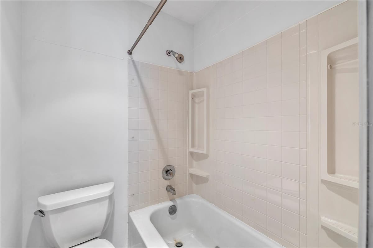 428 MOORINGS COVE DRIVE — photo 25 of 57