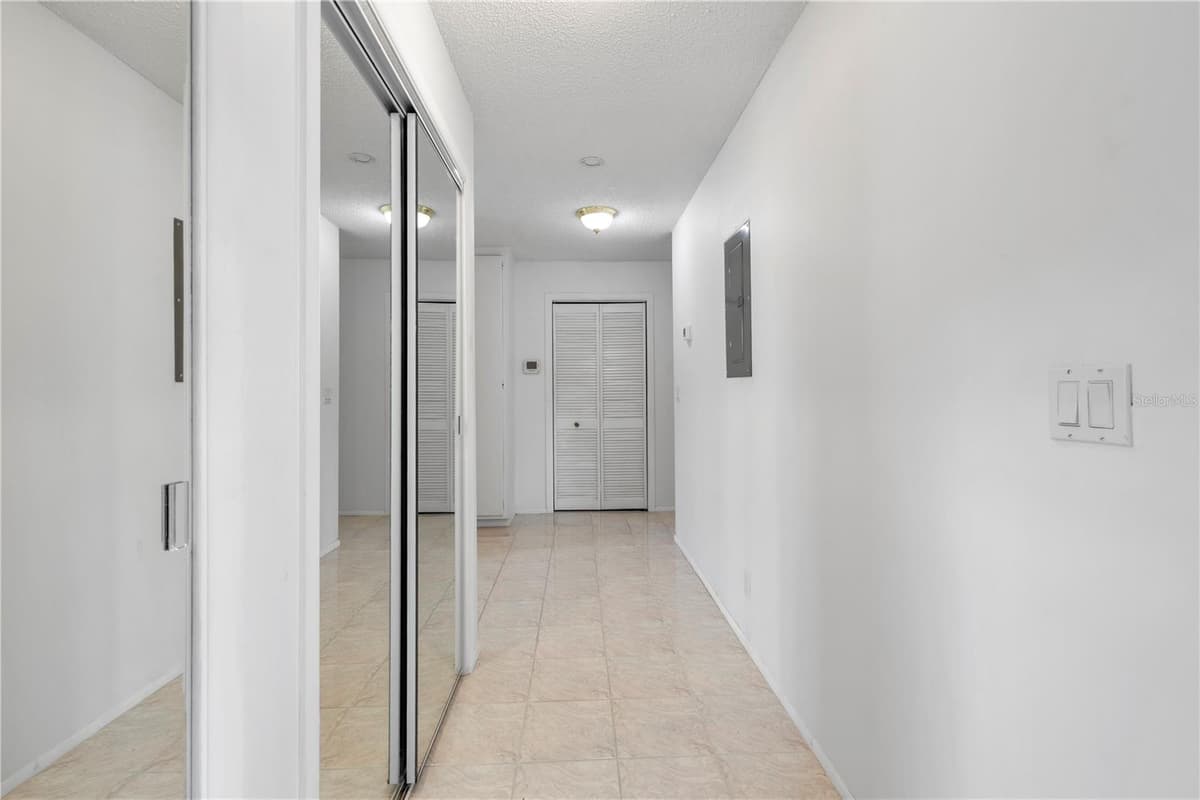 428 MOORINGS COVE DRIVE — photo 11 of 57