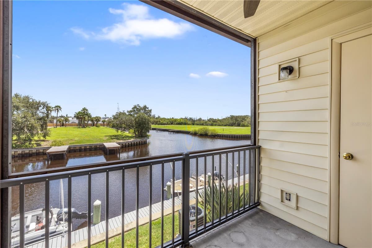 428 MOORINGS COVE DRIVE — photo 36 of 57