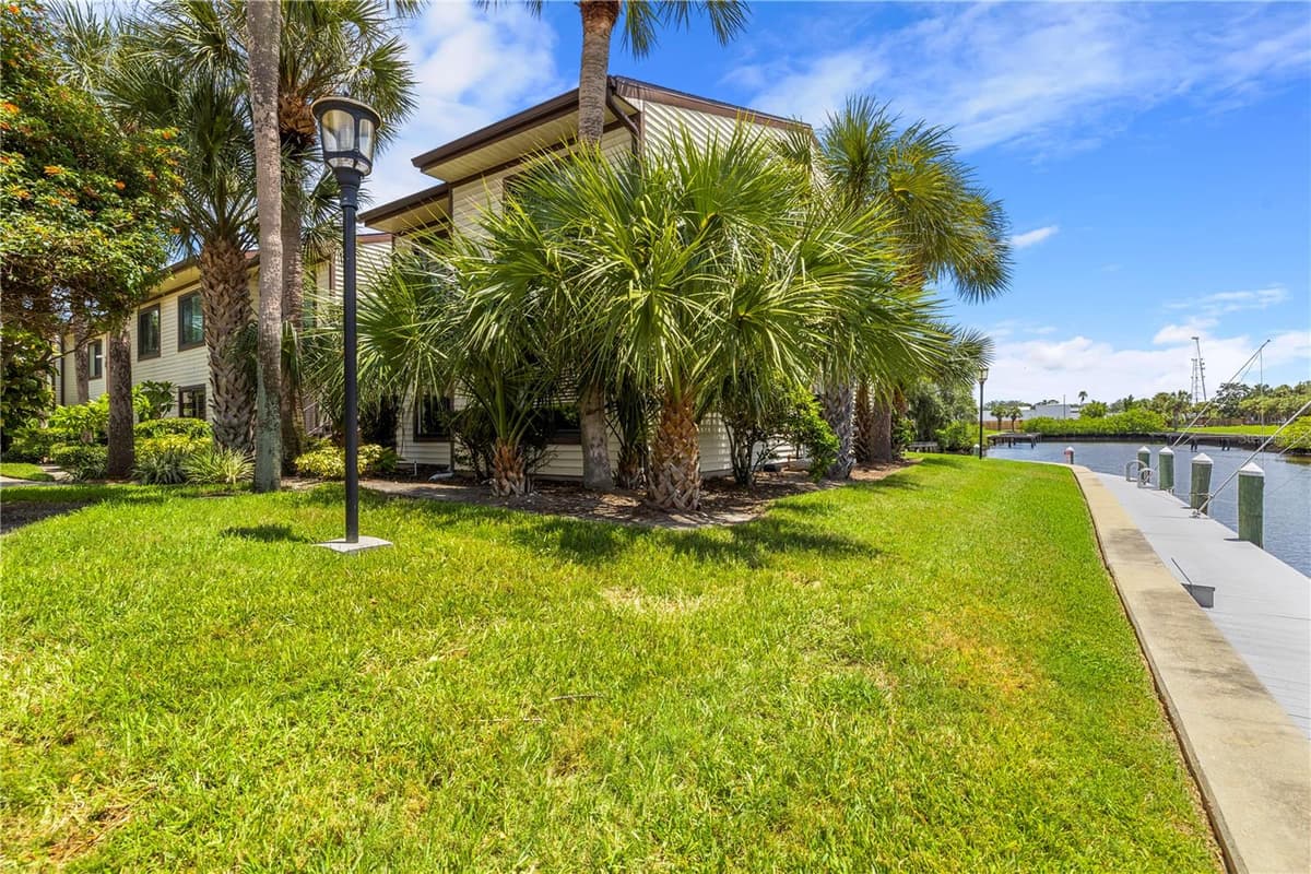 428 MOORINGS COVE DRIVE — photo 39 of 57