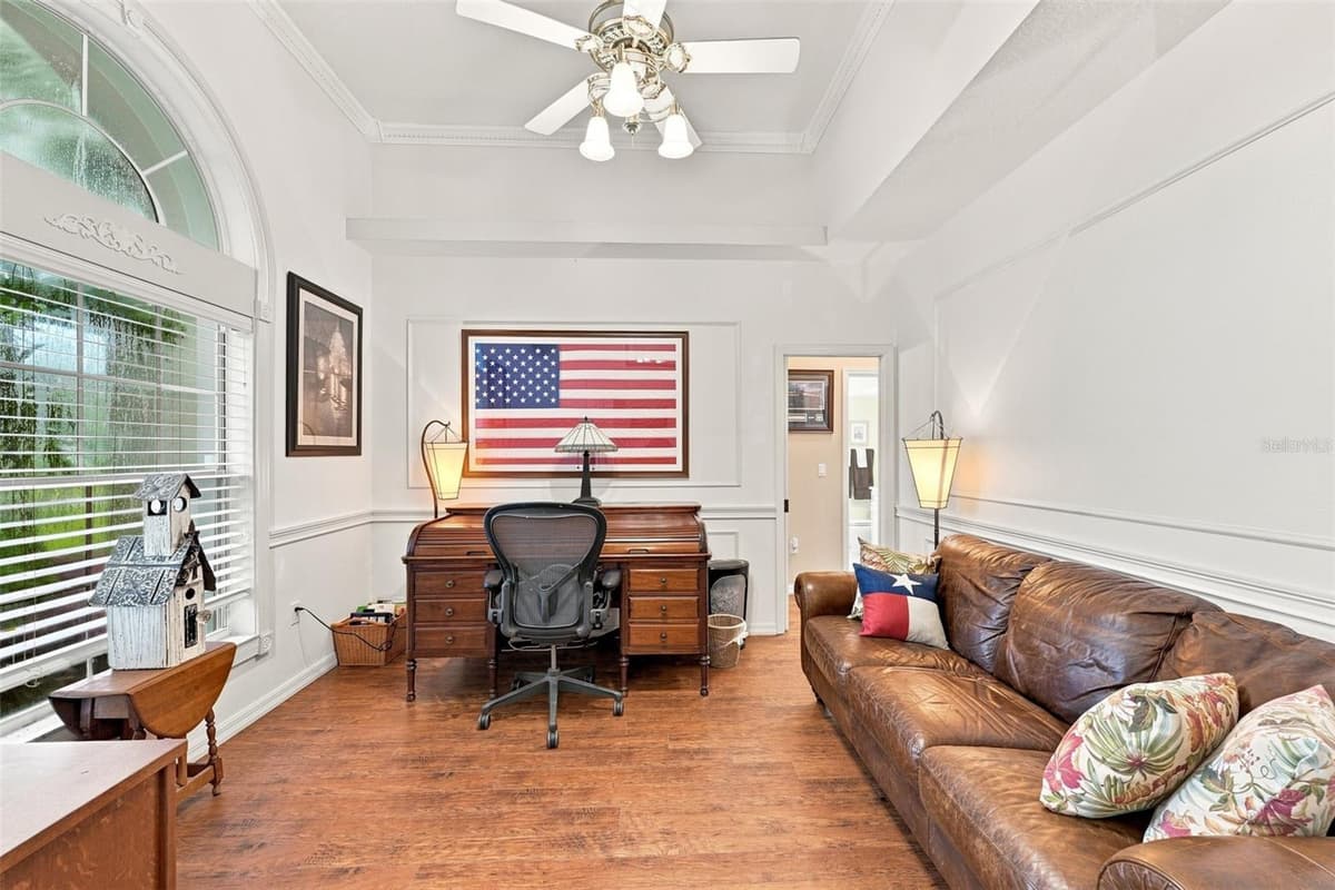 18416 AUTUMN LAKE BOULEVARD — photo 15 of 53