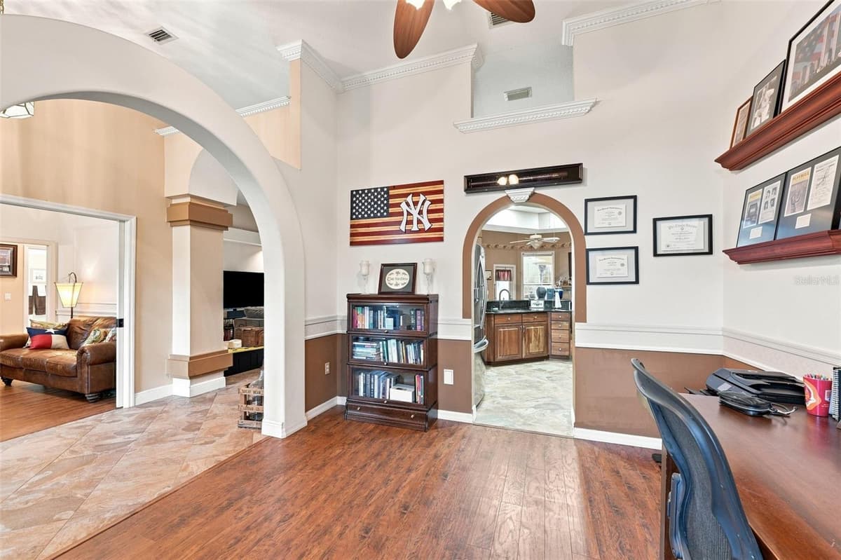 18416 AUTUMN LAKE BOULEVARD — photo 4 of 53