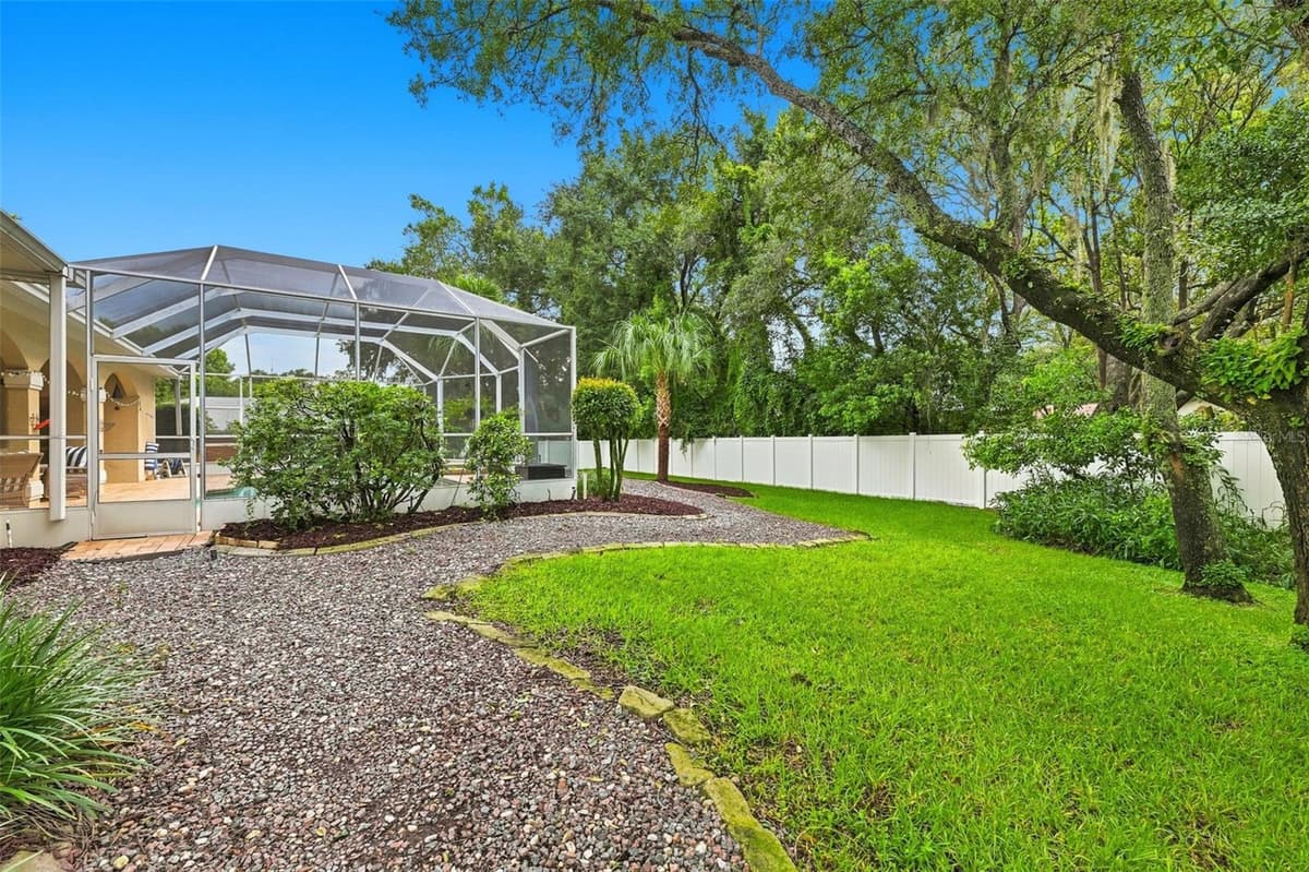 18416 AUTUMN LAKE BOULEVARD — photo 38 of 53