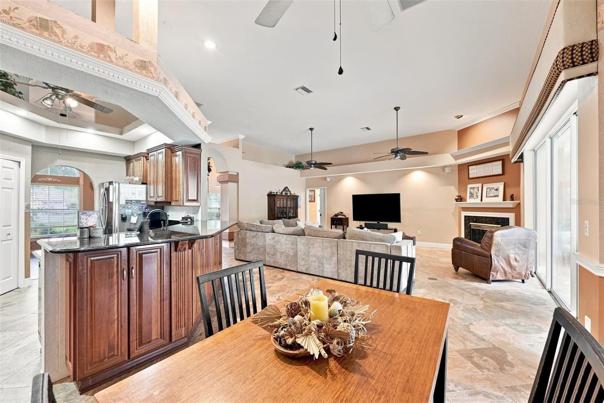 18416 AUTUMN LAKE BOULEVARD — photo 11 of 53