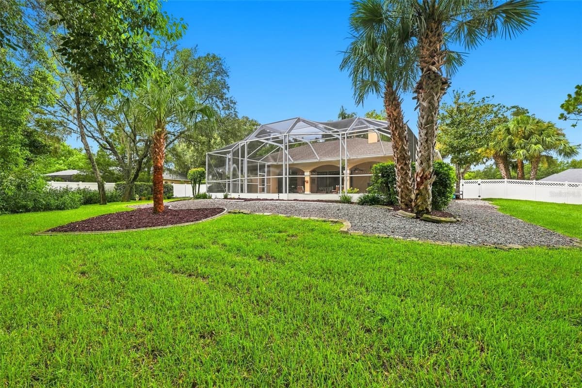 18416 AUTUMN LAKE BOULEVARD — photo 41 of 53