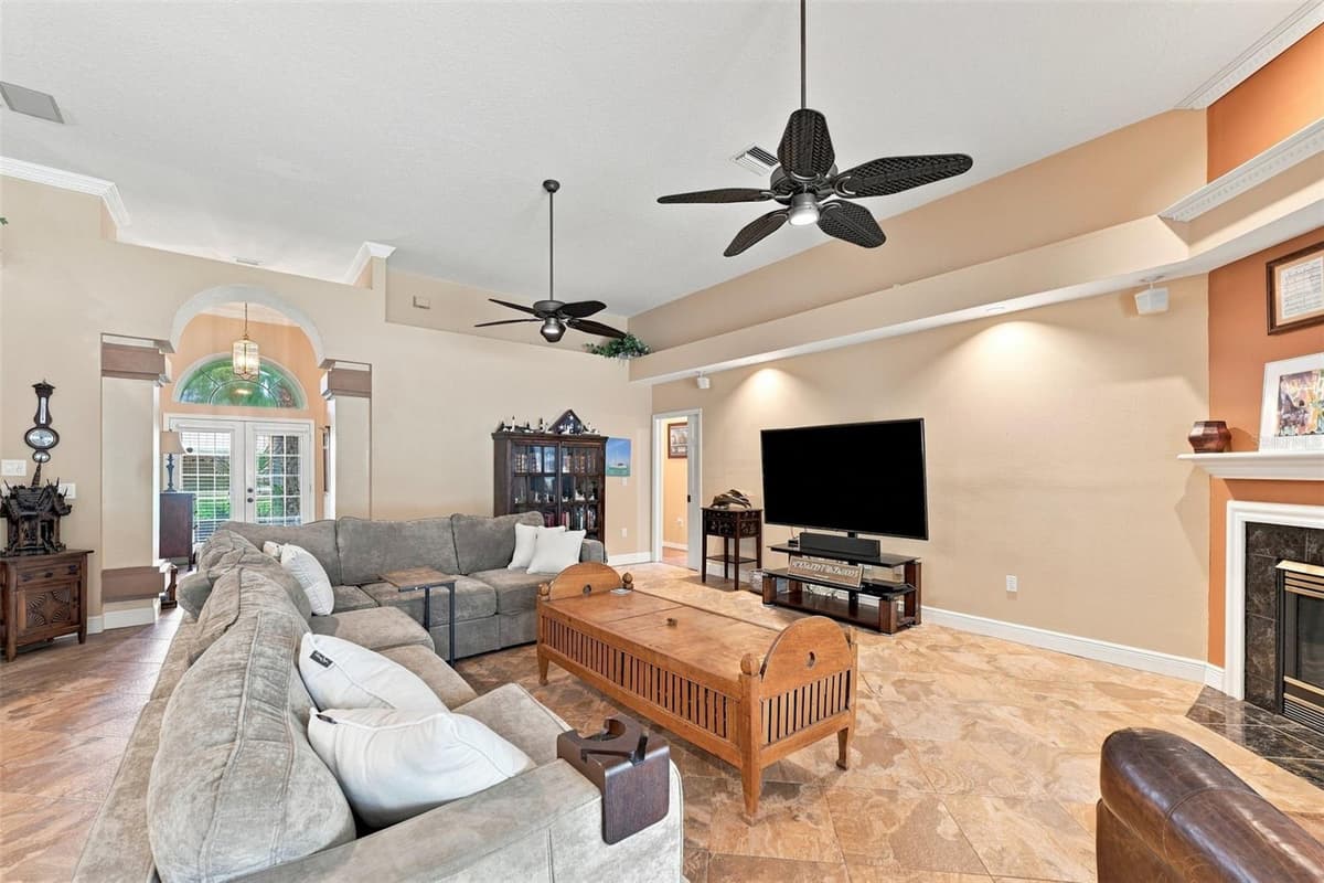 18416 AUTUMN LAKE BOULEVARD — photo 5 of 53