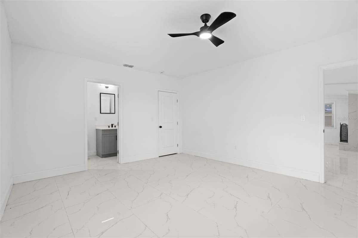 929 ADRIAN COURT — photo 17 of 18